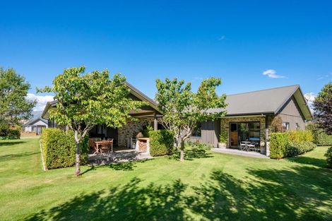 Photo of property in 9 Hikuwai Drive, Albert Town, Wanaka, 9305