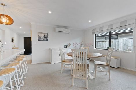 Photo of property in 59 Harding Drive, Papamoa Beach, Papamoa, 3118