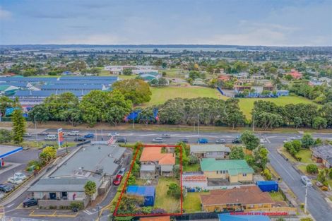 Photo of property in 3370 Great North Road, Glen Eden, Auckland, 0602