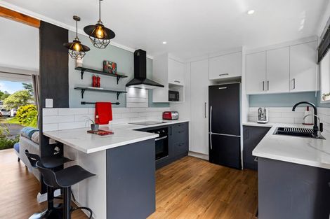 Photo of property in 2/57 Solar Road, Glen Eden, Auckland, 0602