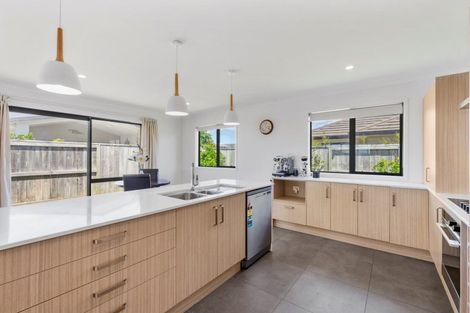 Photo of property in 125 Penetaka Heights, Pyes Pa, Tauranga, 3112