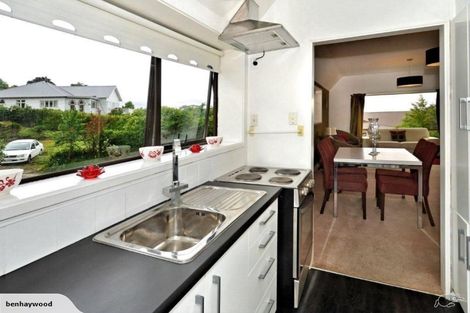 Photo of property in 2/125a Hackthorne Road, Cashmere, Christchurch, 8022