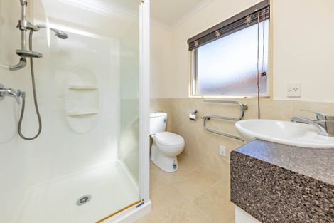 Photo of property in 16 Mordane Place, Flat Bush, Auckland, 2016