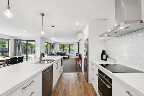 Photo of property in 13 Edna Lane, Lake Hawea, 9382