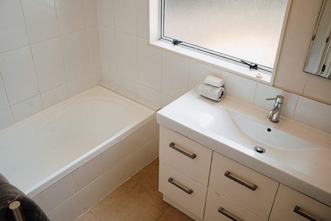 Photo of property in 4/15 Edendale Road, Somerville, Auckland, 2014