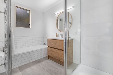 Photo of property in 42 Harry Shaw Way, Raumati South, Paraparaumu, 5032