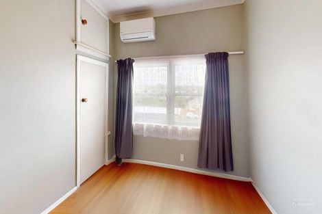 Photo of property in 24 Read Street, Levin, 5510