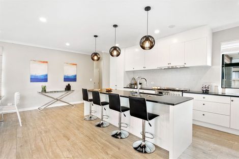 Photo of property in 15 Will Street, Huapai, Kumeu, 0810