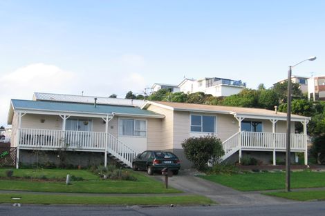 Photo of property in 220a Major Drive, Kelson, Lower Hutt, 5010