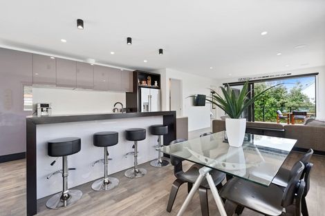 Photo of property in 58 Du Fresne Place, Russell, 0202