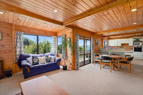 Photo of property in 2 Grand Vue Road, Kawaha Point, Rotorua, 3010