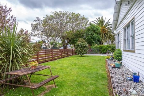 Photo of property in 15 Brooklyn Road, Carterton, 5713