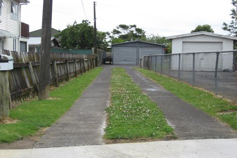 Photo of property in 6 Derrett Place, Mangere Bridge, Auckland, 2022