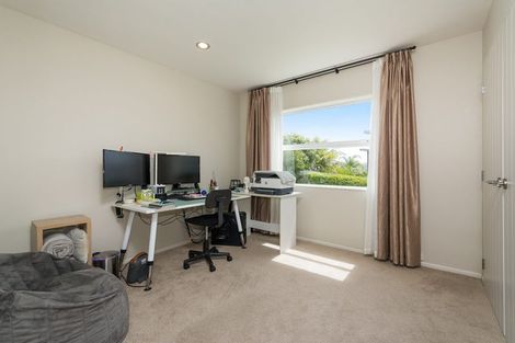 Photo of property in 90 Oakway Drive, Schnapper Rock, Auckland, 0632