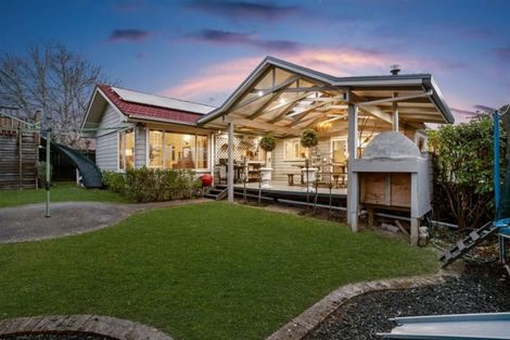 Photo of property in 12 Oakdale Road, Mount Roskill, Auckland, 1041