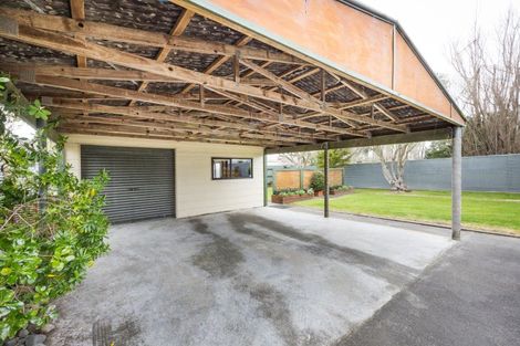 Photo of property in 5 Hennessy Street West, Foxton Beach, Foxton, 4815