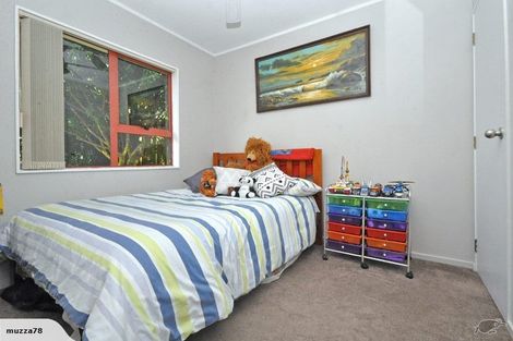 Photo of property in 4 William Hadlow Place, Hatfields Beach, Orewa, 0931