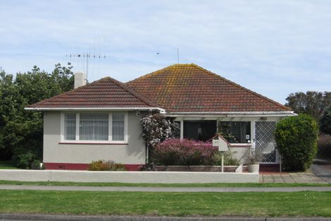 Photo of property in 189 Cornfoot Street, Castlecliff, Whanganui, 4501