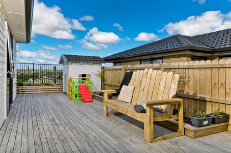 Photo of property in 11 Verdot Close, Kumeu, 0810