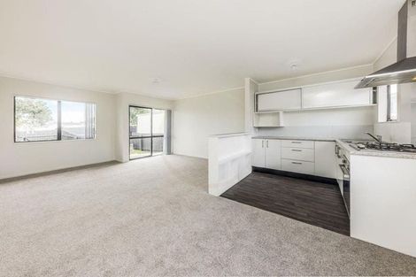 Photo of property in 2/114 Finlayson Avenue, Clendon Park, Auckland, 2103