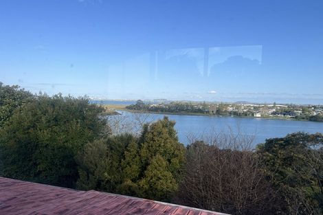 Photo of property in 179 West Harbour Drive, West Harbour, Auckland, 0618