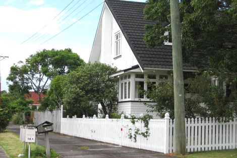 Photo of property in 2/16 Fenwick Avenue, Milford, Auckland, 0620