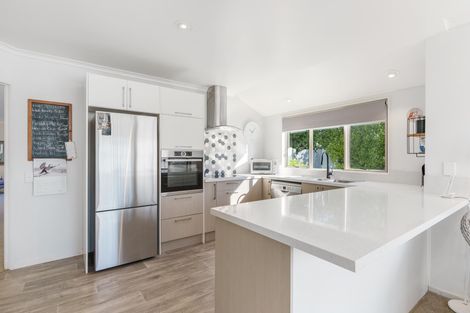 Photo of property in 26 Palmcrest Grove, Highland Park, Auckland, 2010