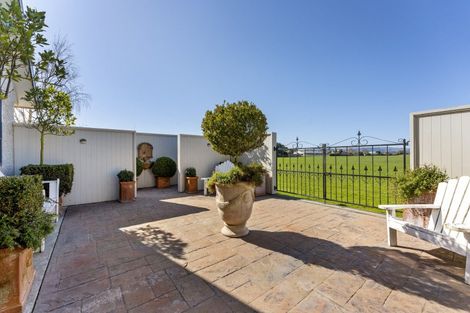 Photo of property in 113 John F Kennedy Drive, Milson, Palmerston North, 4414