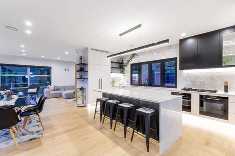 Photo of property in 302 Paremata Road, Whitby, Porirua, 5381