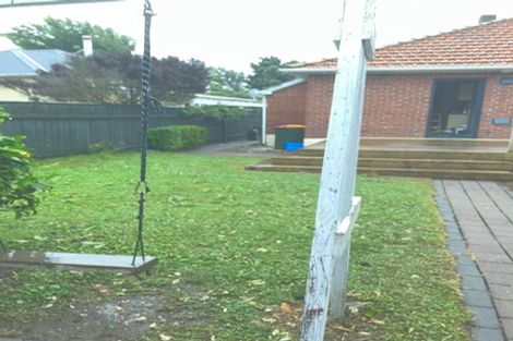 Photo of property in 110 Cambridge Terrace, Fairfield, Lower Hutt, 5011