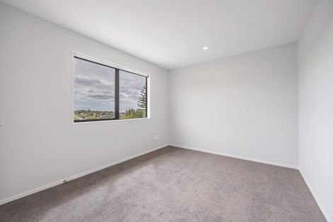 Photo of property in 3a Nor'east Drive, Northcross, Auckland, 0632