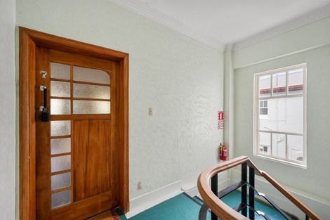 Photo of property in Zena Court, 7/11 Dufferin Street, Mount Victoria, Wellington, 6021