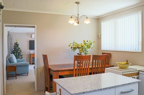 Photo of property in 20 Tawhara Place, Edgecumbe, 3120