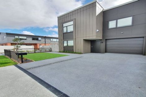 Photo of property in 51 Periko Way, Takanini, 2112