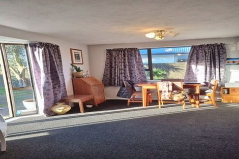 Photo of property in 12 Farm Lane, Parklands, Christchurch, 8083