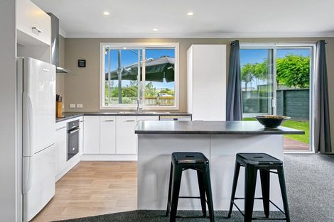 Photo of property in 38 Kenrigg Road, Kinloch, Taupo, 3377