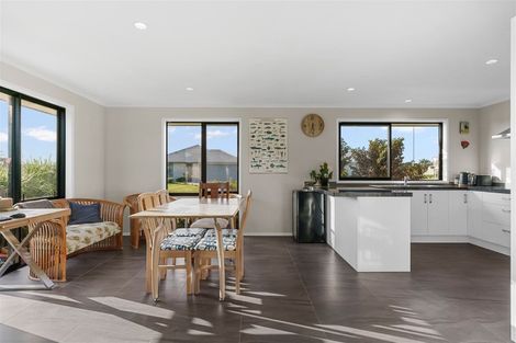 Photo of property in 1 Digby Place, Waipu, 0510