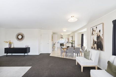 Photo of property in 16 Munroe Road, Ranui, Auckland, 0612
