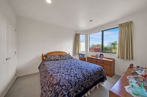 Photo of property in 3a Hillcrest Street, Glen Avon, New Plymouth, 4312