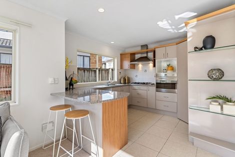 Photo of property in 81a Meadowland Drive, Somerville, Auckland, 2014