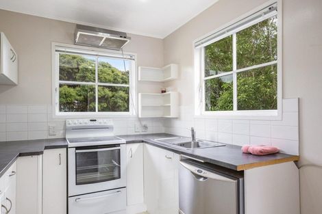 Photo of property in 31 Latitude Close, Whitby, Porirua, 5024
