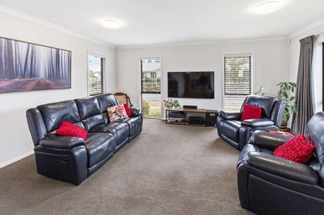 Photo of property in 17 Tirimoana Place, Otamatea, Whanganui, 4501