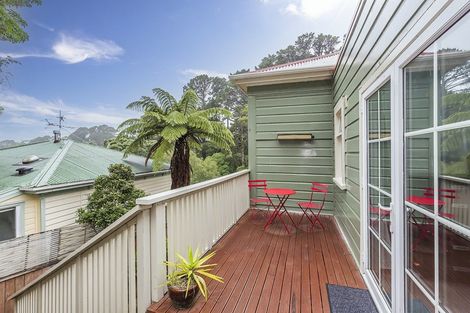 Photo of property in 80 Glenmore Street, Northland, Wellington, 6012