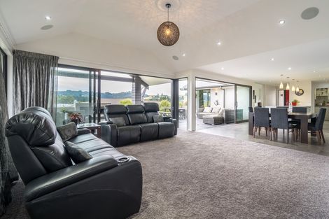 Photo of property in 64 Severn Street, Island Bay, Wellington, 6023