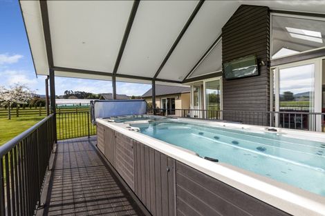 Photo of property in 100 Wingatui Road, Mosgiel, 9024