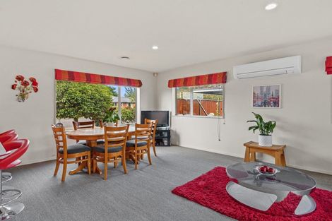 Photo of property in 18 Welsford Street, Woodend, 7610