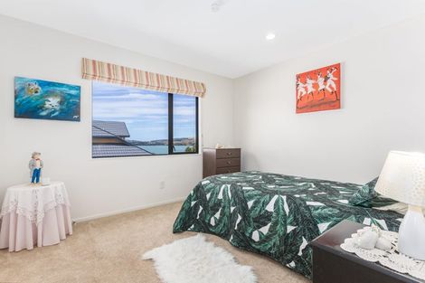 Photo of property in 20 The Masthead, Whitby, Porirua, 5024