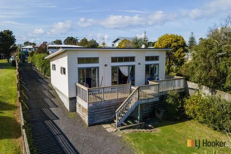 Photo of property in 32a Hillview Road, Waihi Beach, 3611
