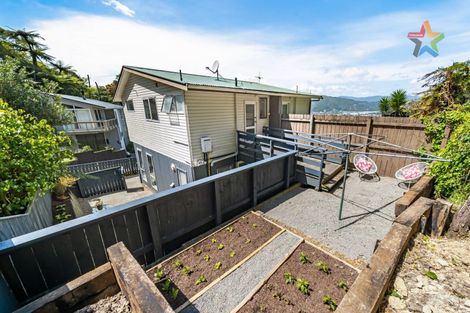 Photo of property in 85a Mulberry Street, Normandale, Lower Hutt, 5010