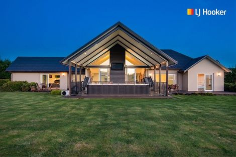 Photo of property in 100 Wingatui Road, Mosgiel, 9024